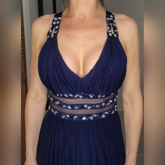 Navy Blue Gown Backless and Gem Embellishments Size 3/4 - Picture 2 of 10